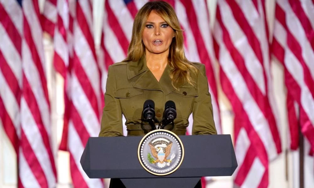 Ο Τραμπ "επιστράτευσε" την σύζυγο του: "Έχουμε ανάγκη το σύζυγό μου για άλλα τέσσερα χρόνια"